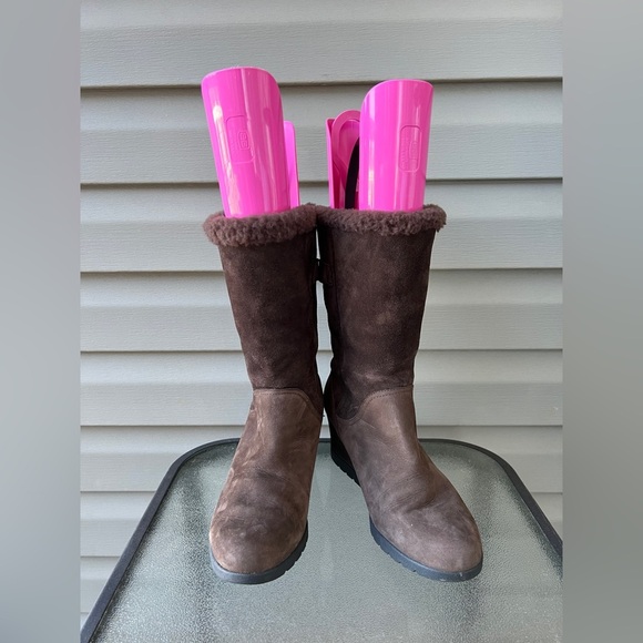 UGG EDELINA GRIZZLY BOOTS - WOMEN'S Sz 8.5 - Picture 1 of 12